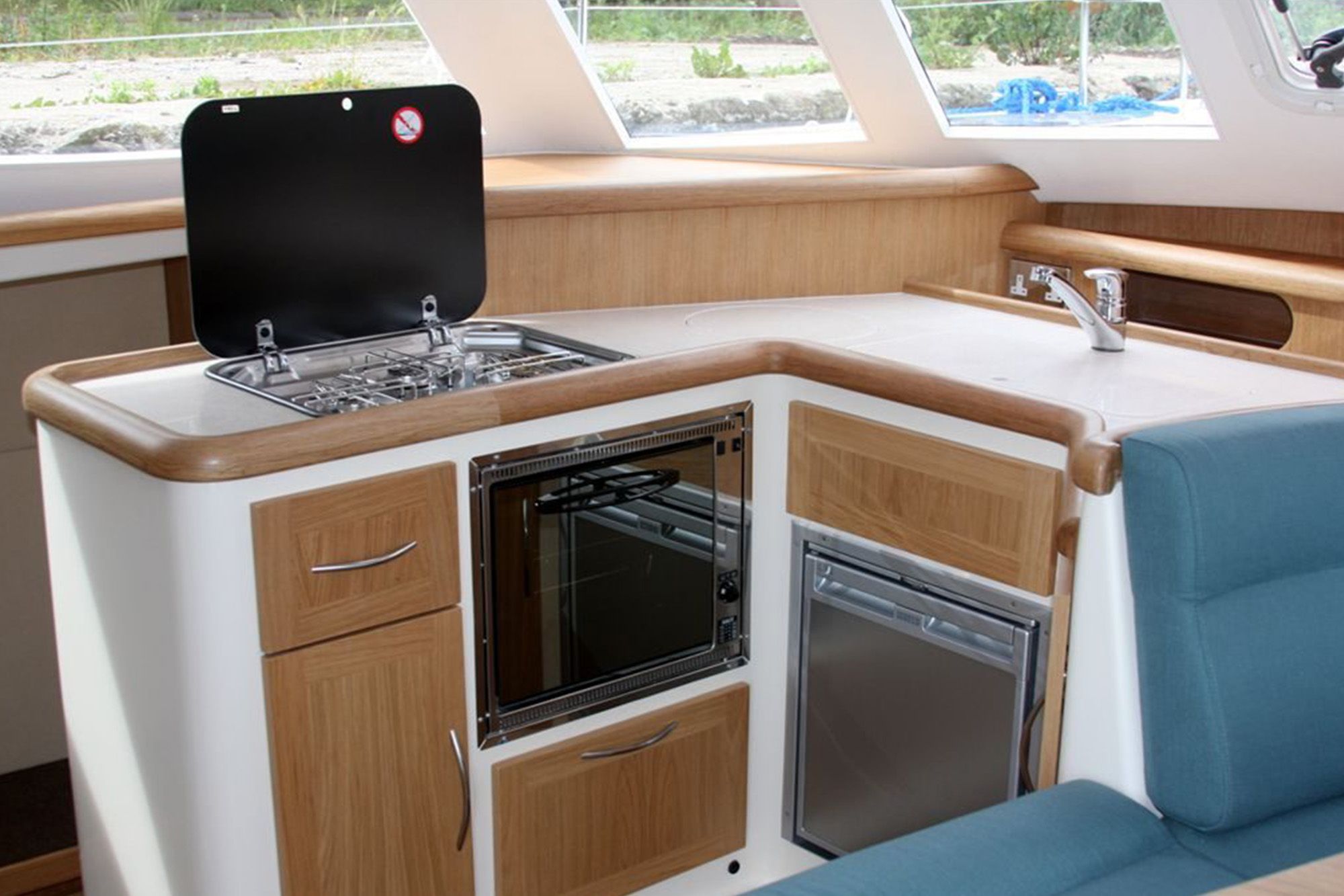 broadblue 38 catamaran